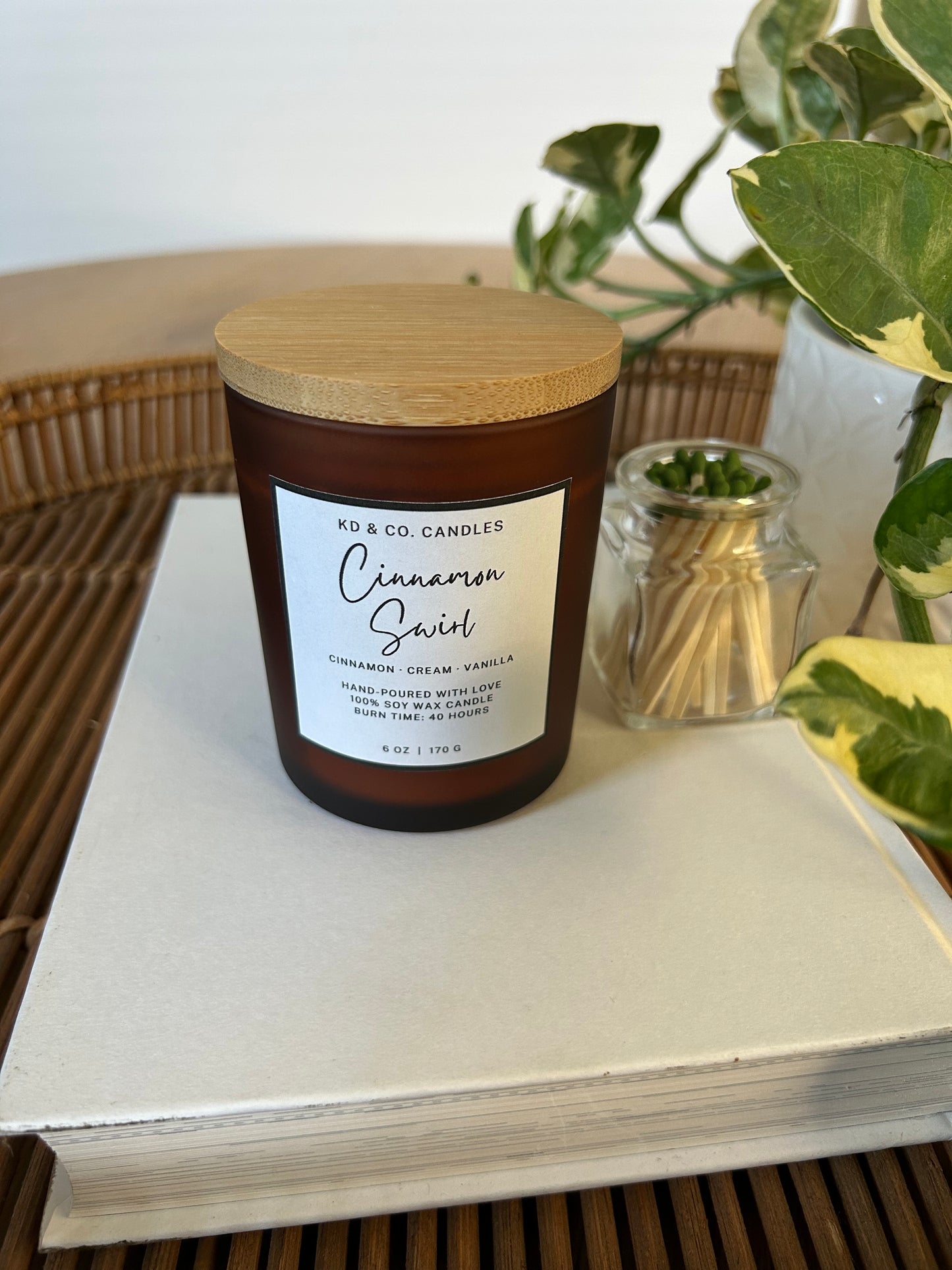Cinnamon Swirl 6oz Non-Toxic Candle